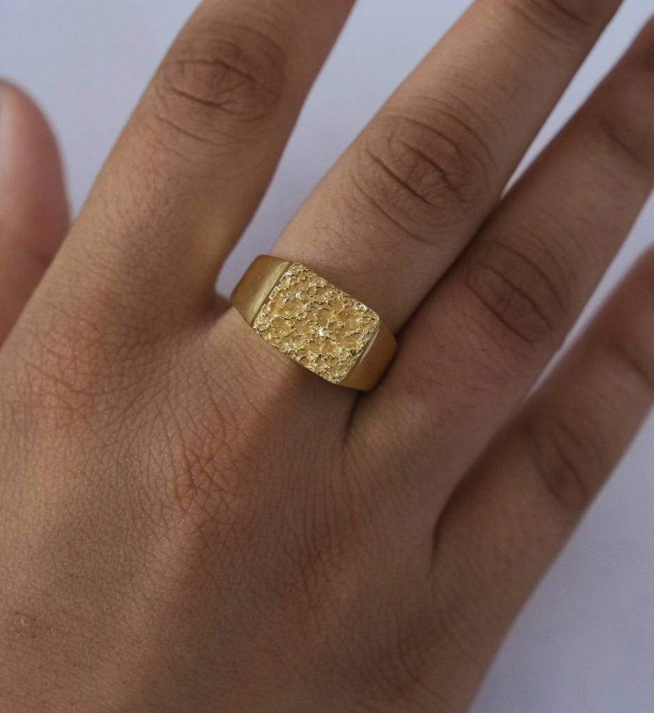 Hammered Square Signet : AJJSS0088
