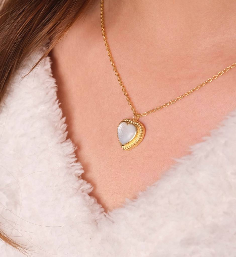 Heart Stone Necklace : AJJSS0147