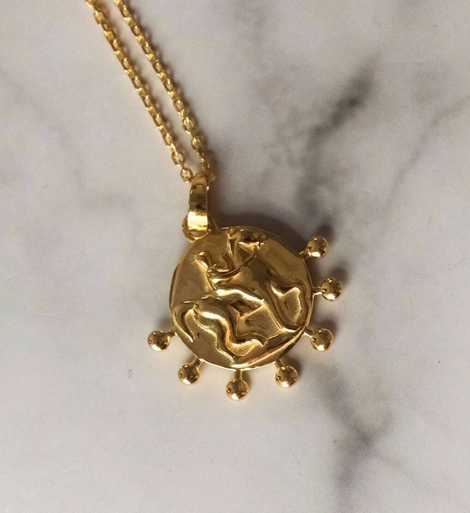 Power Medallion Necklace : AJJSS0157