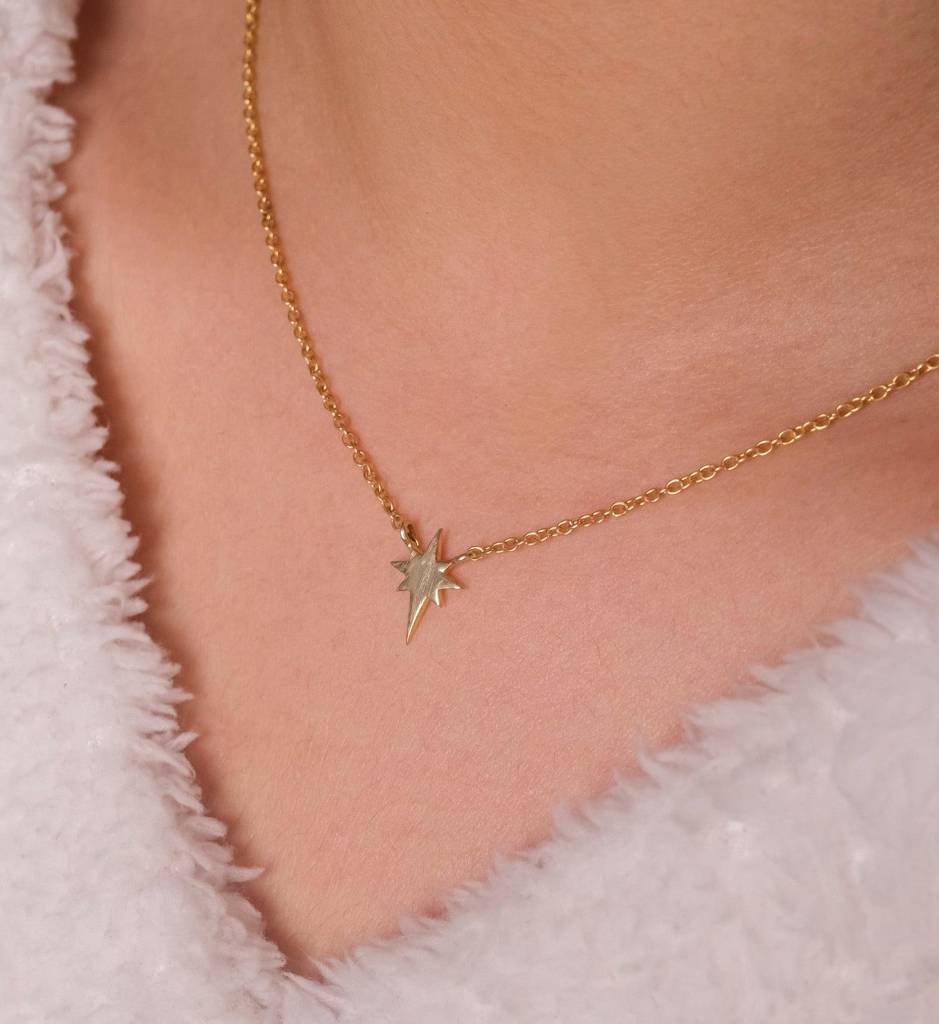 Gold North Star Necklace : AJJSS0235