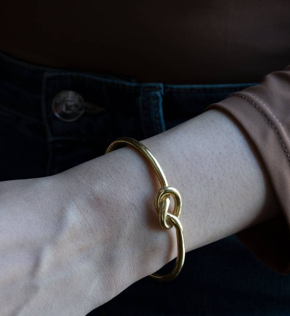 Knot Cuff : AJJSS0290