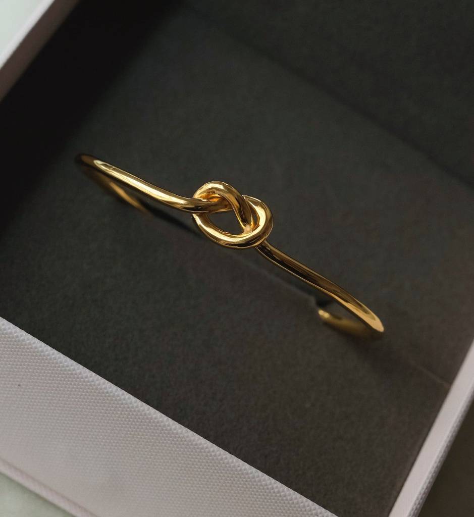 Knot Cuff : AJJSS0290