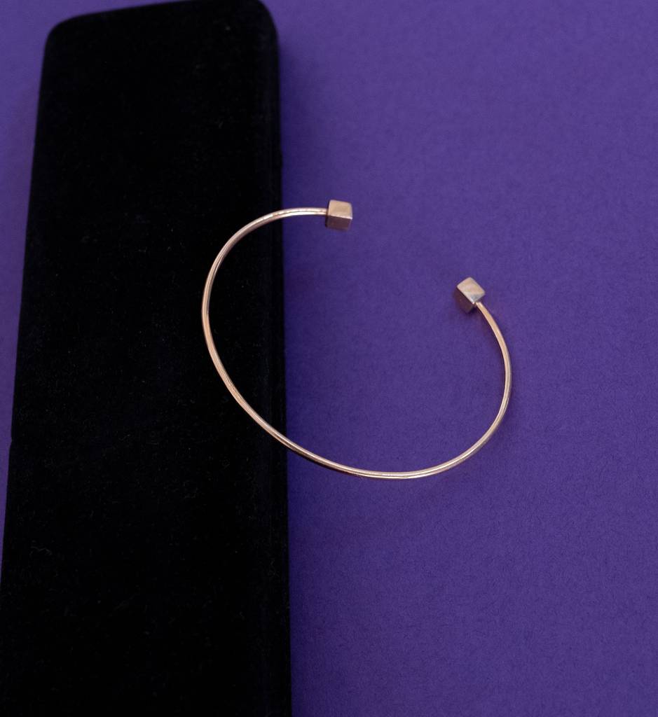 Thin Bracelets : AJJSS0312