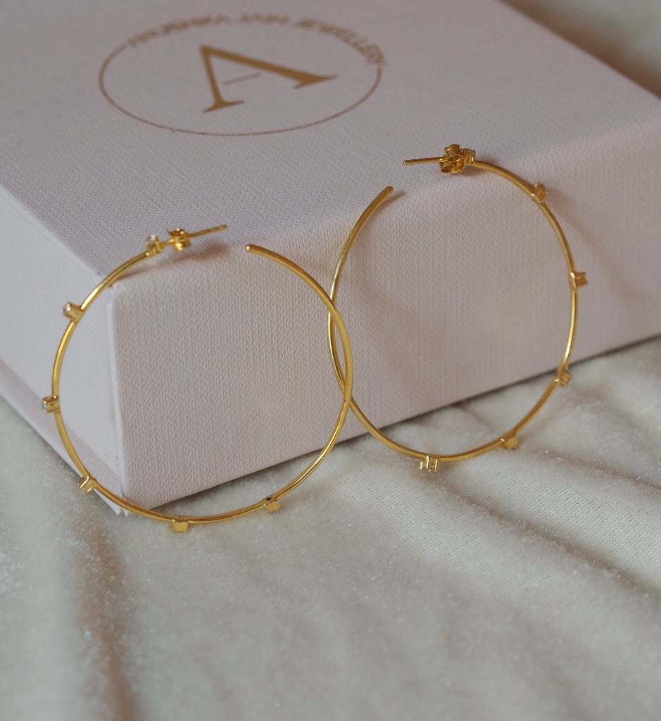 Stationed Thin Hoop Earring : AJJSS0358