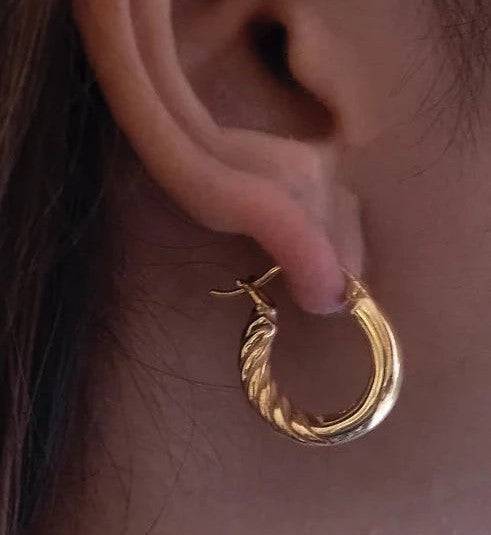 Chunky Half Twist Hoops Earring : AJJSS0546