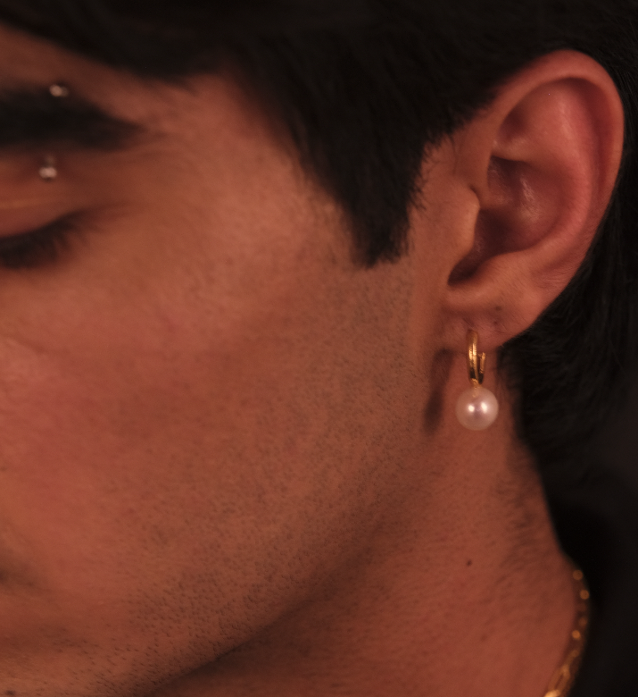 Pearl Drop Huggies : AJJSS0635