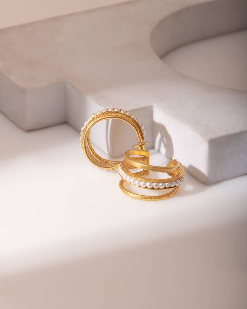 Eternal Glow Hoops : AJKE38