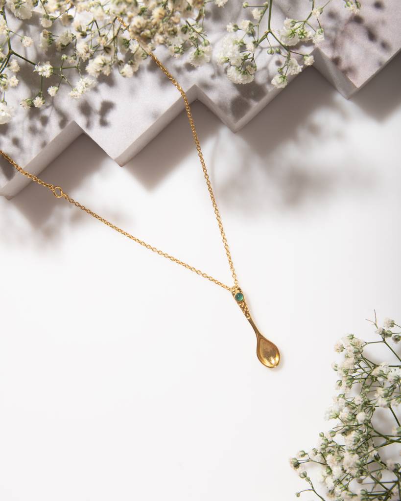 Emerald Spoon Pendant Necklace : AJKN4