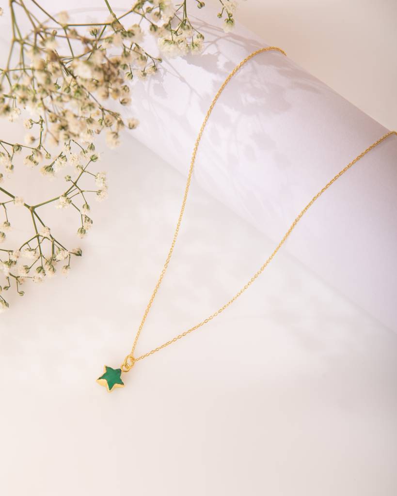 Emerald Green Star Pendant Necklace : AJPN4