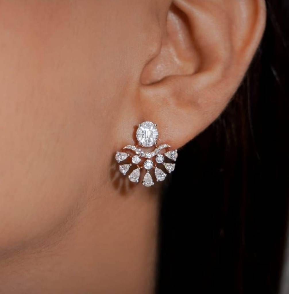 Amalfa Amara Radiance Zircon Stone Stud Earrings For Women & Girls : AMAAMARAERI-RG