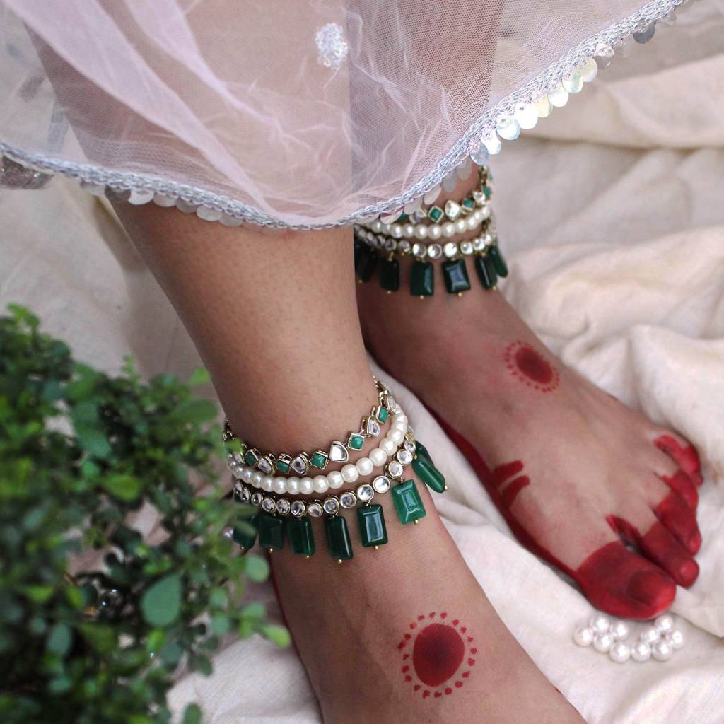 Green Glass Stone Kundan Adjustable Anklet - Set Of 2 Pieces : ANK014