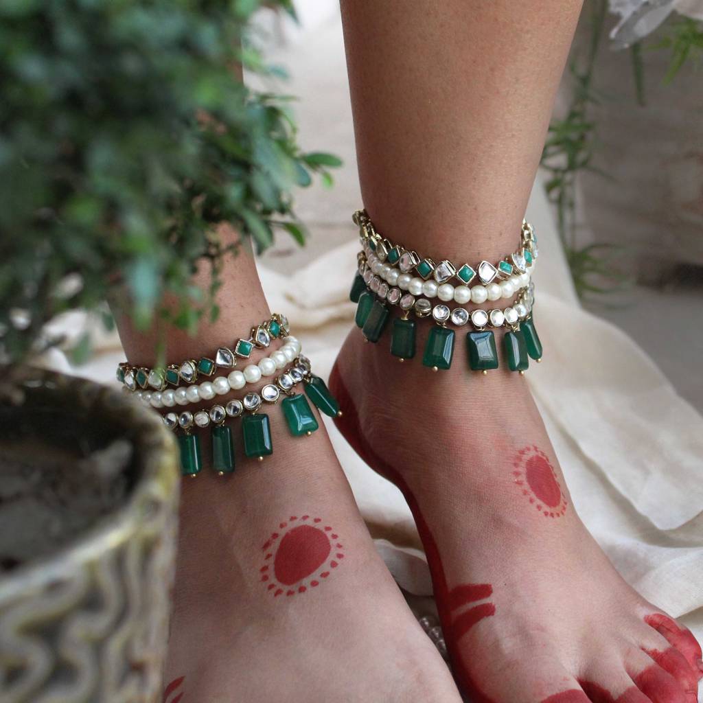 Green Glass Stone Kundan Adjustable Anklet - Set Of 2 Pieces : ANK014