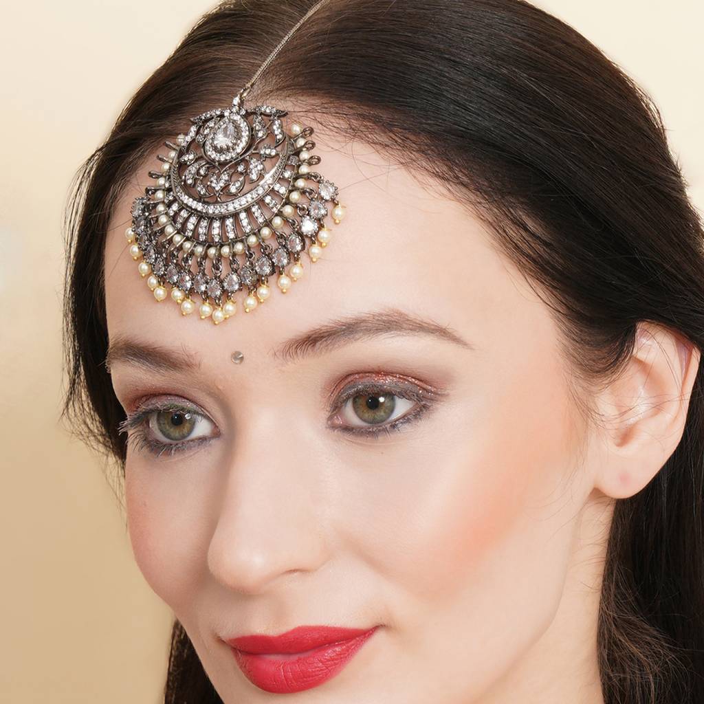 Oversized Diamond Maang Tikka : RSA23-48
