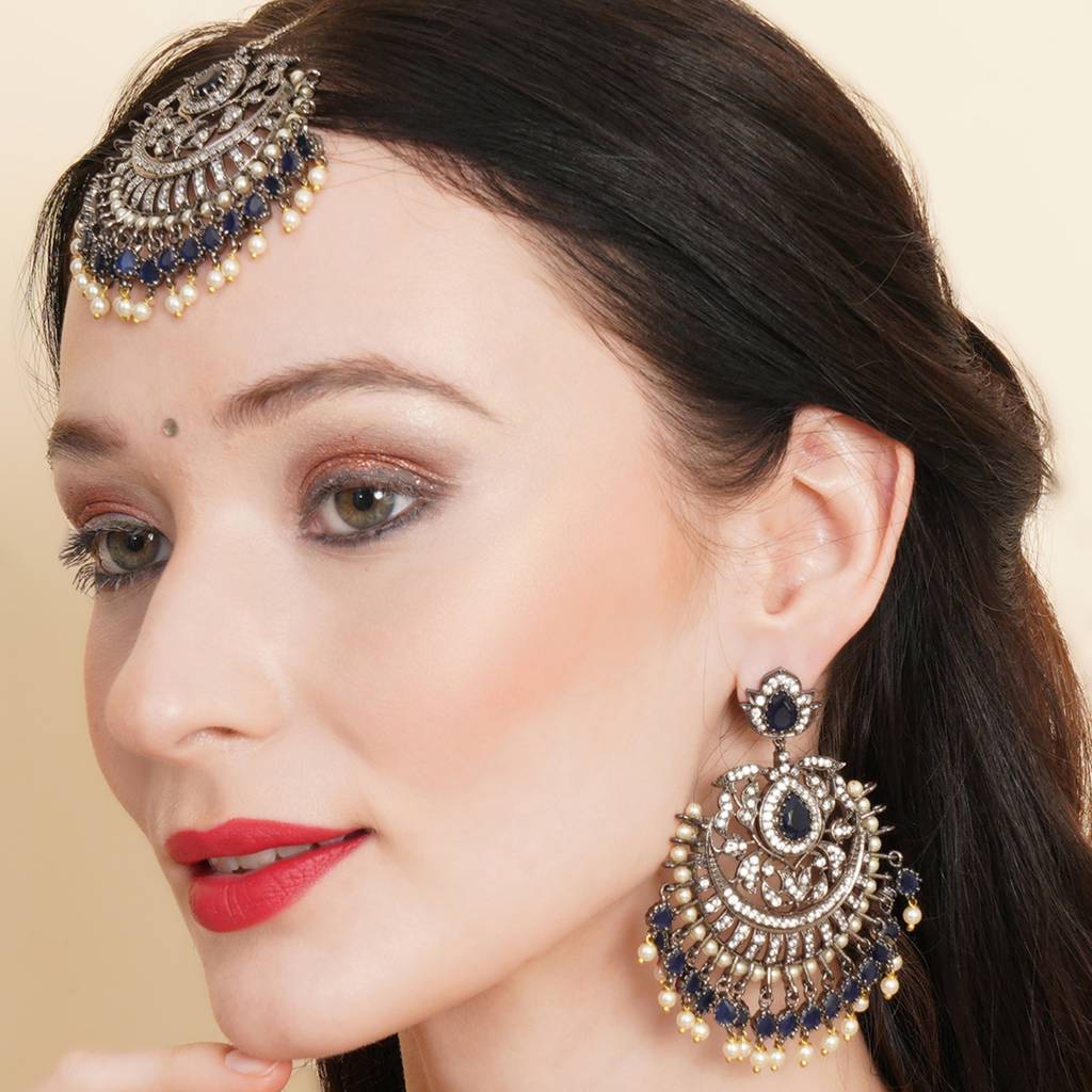 Diamond & Blue Stone Earrings With Matching Maang Tikka : RSA23-53
