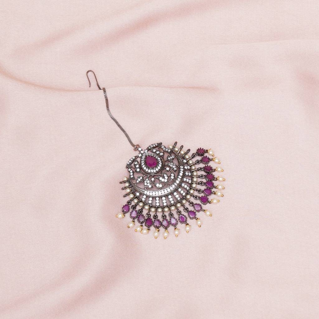 Oversized Diamond & Blue Stone Maang Tikka : RSA23-49