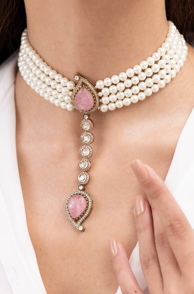 Avarna Choker : APRNK33