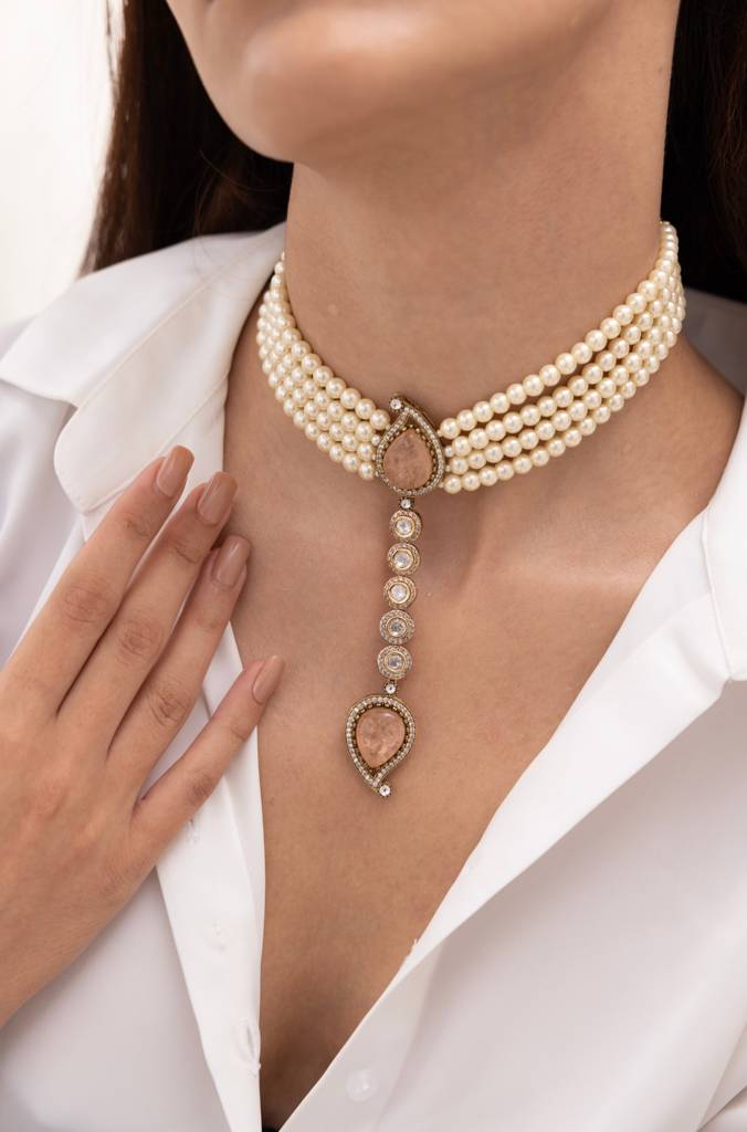 Ritika Choker : APRNK34