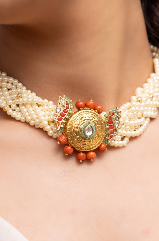 Avira Choker : APRNK88