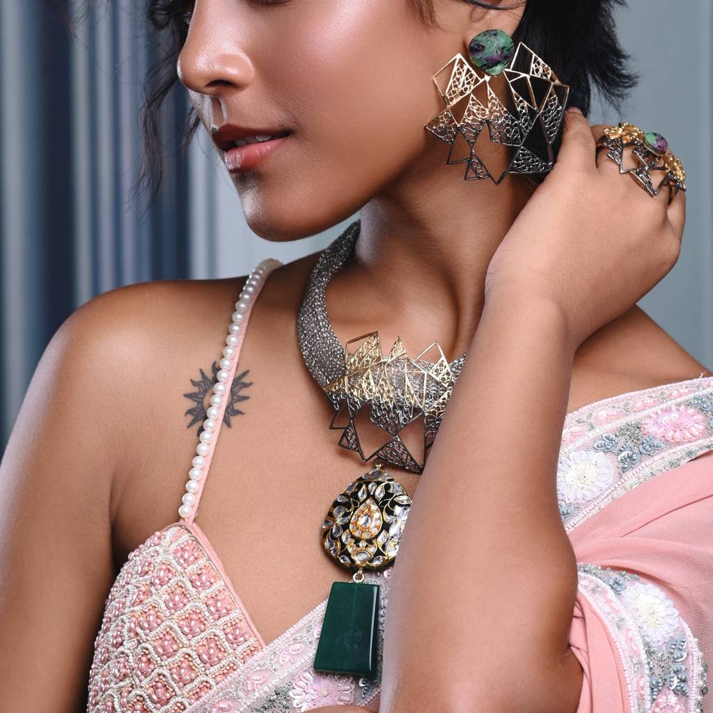 Ravishing Royale Necklace : AA-2002
