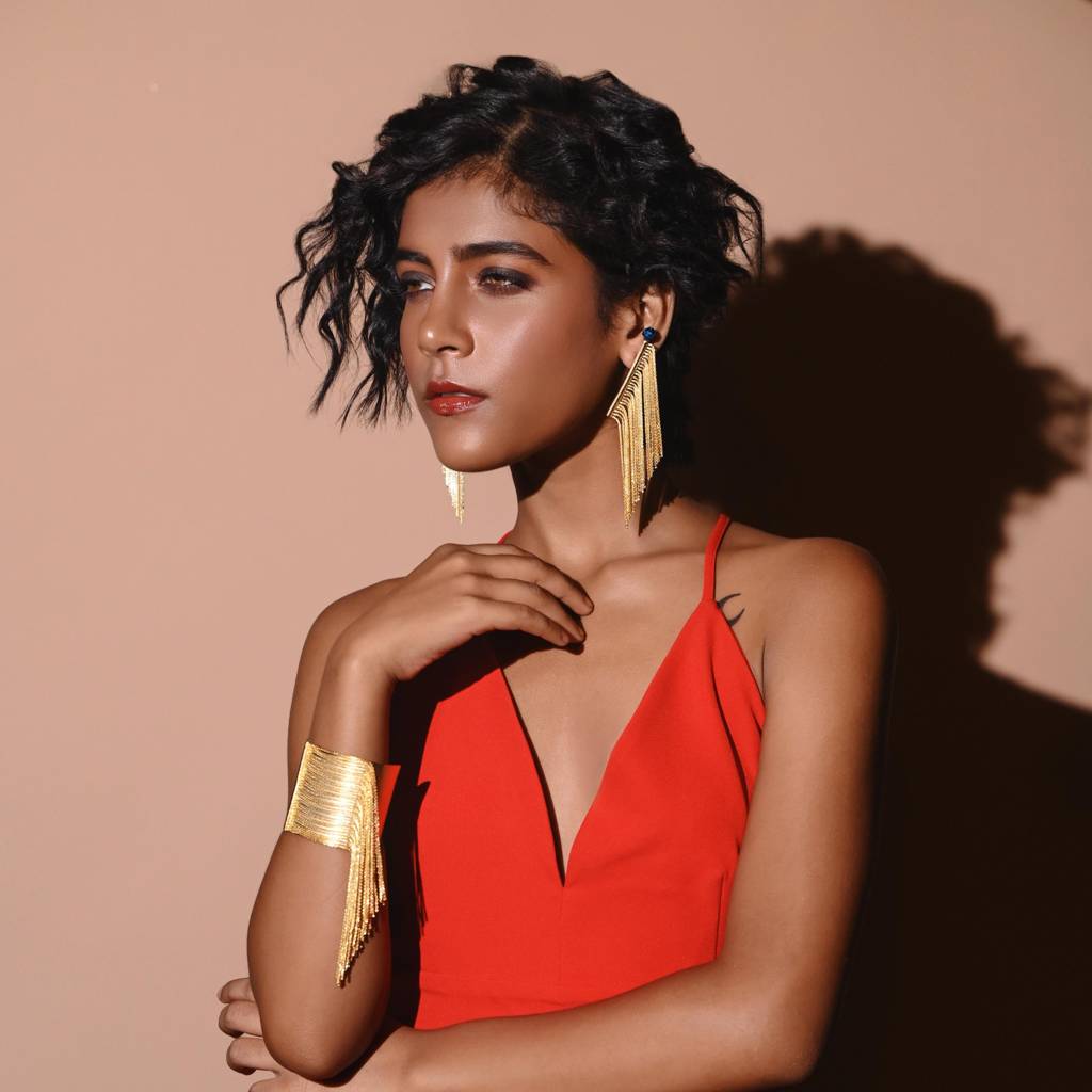 Dangler Fidget Gold Earrings : AA-1022