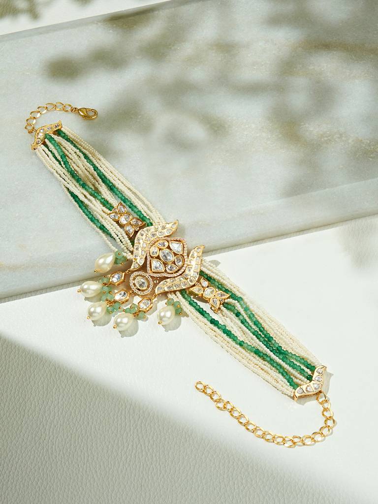 Elegant White & Green Necklace : ARJBR23N81