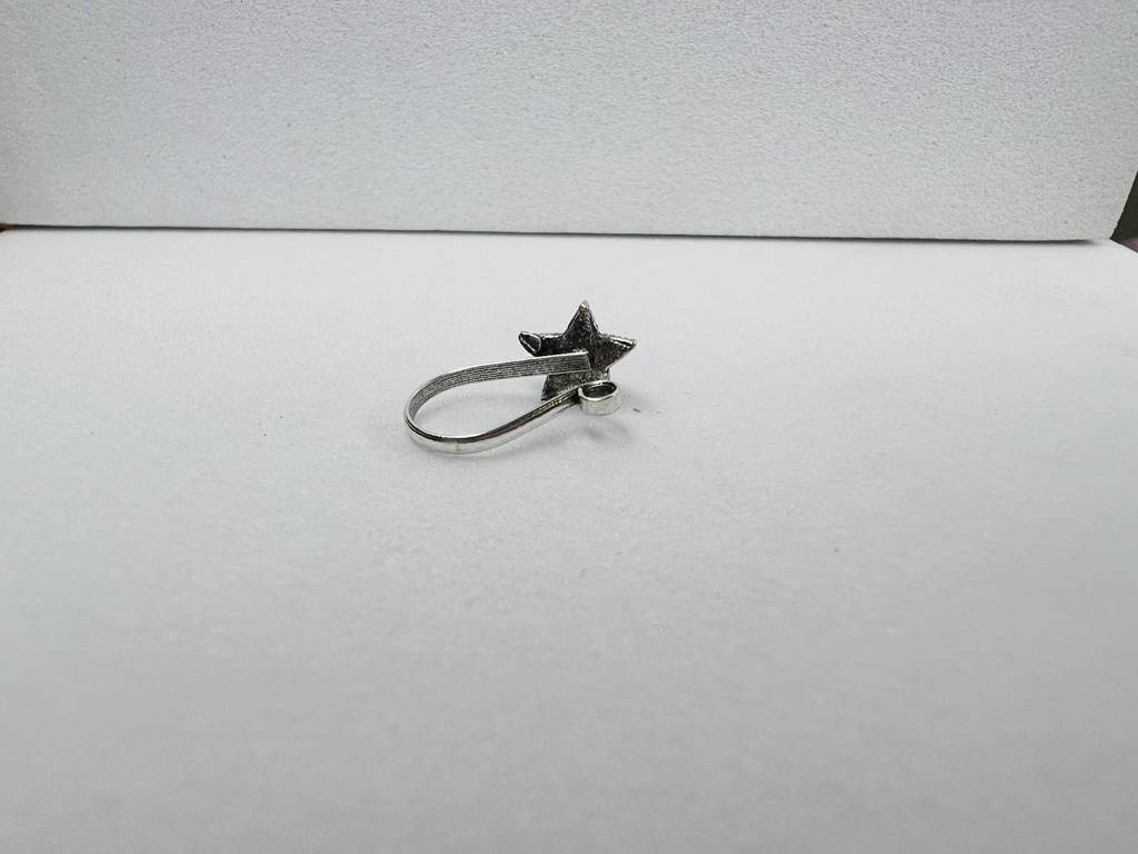 Silver Star Shaped Clip On Nose Pin : ARSNP278