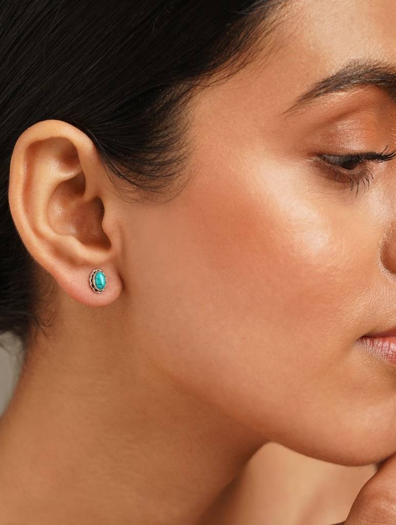 925 Sterling Silver Oval Shape Turquoise Stud Earrings : ARSSE707