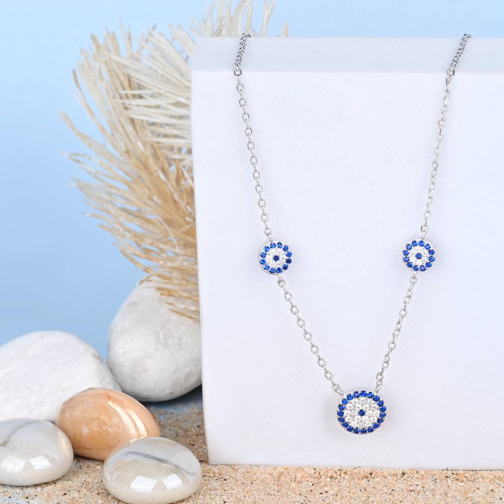 Petal Stone Necklace In Silver Color : AUNC231