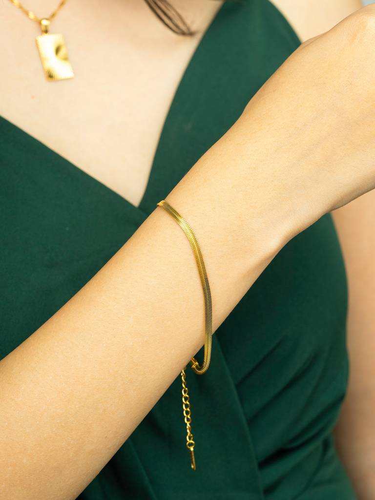 Single Layer Snake Chain Bracelet : AVBR10009