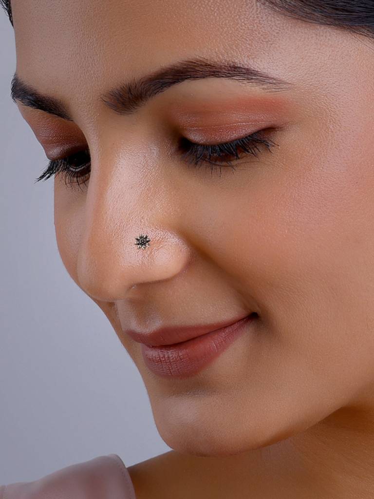 Silver Oxidised Silver Flower Blossom Nose Pin : AVNP009