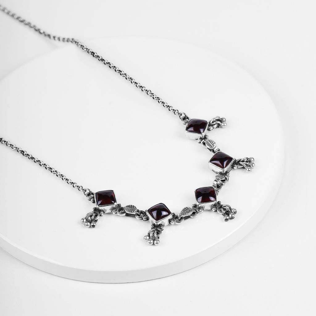 Oxidised Silver Tricon Redstone Necklace : AVPD0131