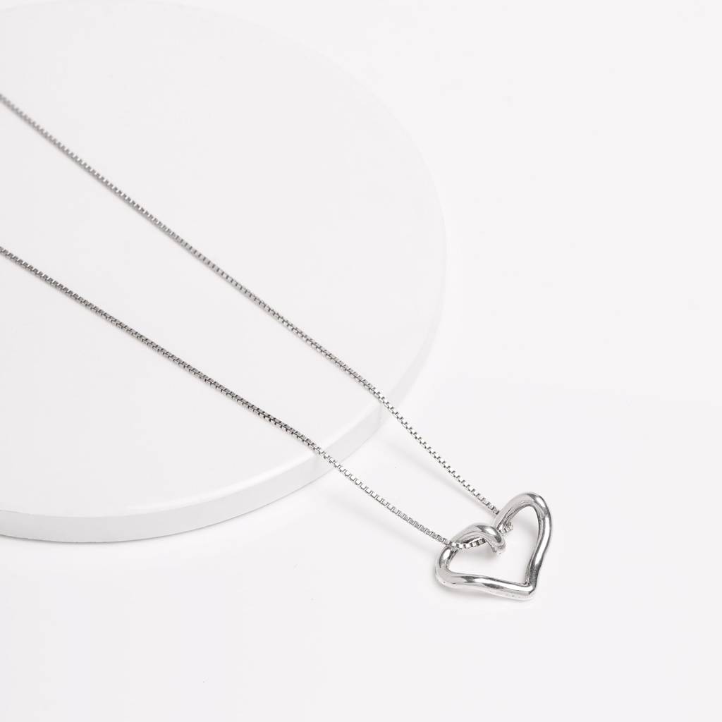 Oxidised Silver Heart Pendant With Box Chain : AVPD0141