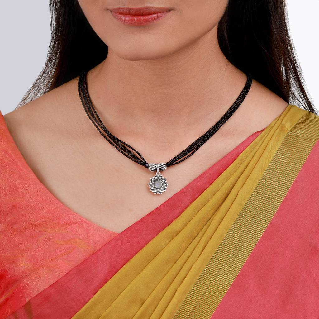 Oxidised Silver Lotus Moonstone Mangalsutra : AVPD0176