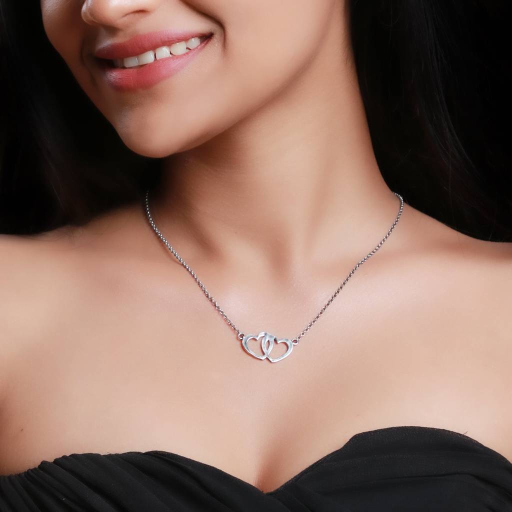 Oxidised Silver Entwined Heart Pendant : AVPD048