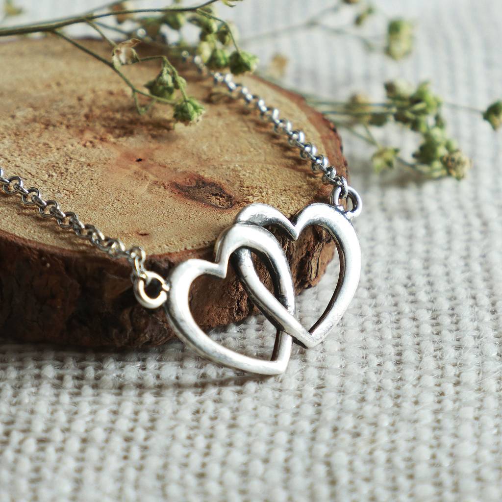 Oxidised Silver Entwined Heart Pendant : AVPD048