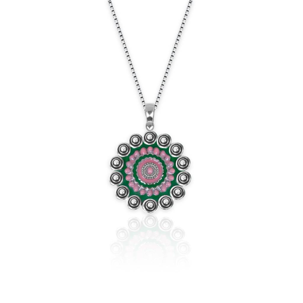 Oxidised Silver Hues Sunshine Pendant With Box Chain : AVPD053