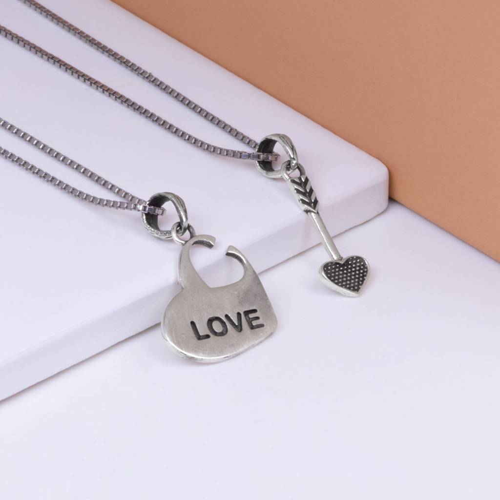 Oxidised Silver Cupid Love Couple Pendant With Box Chain : AVPD060