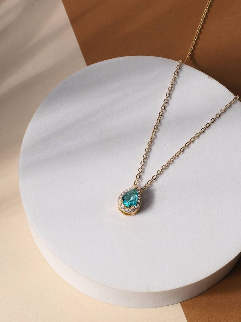 Emerald Green Drop Cz Pendant : AVPE10035