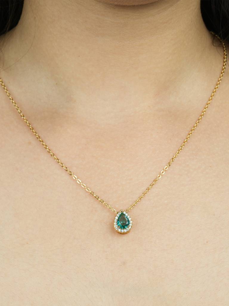 Emerald Green Drop Cz Pendant : AVPE10035