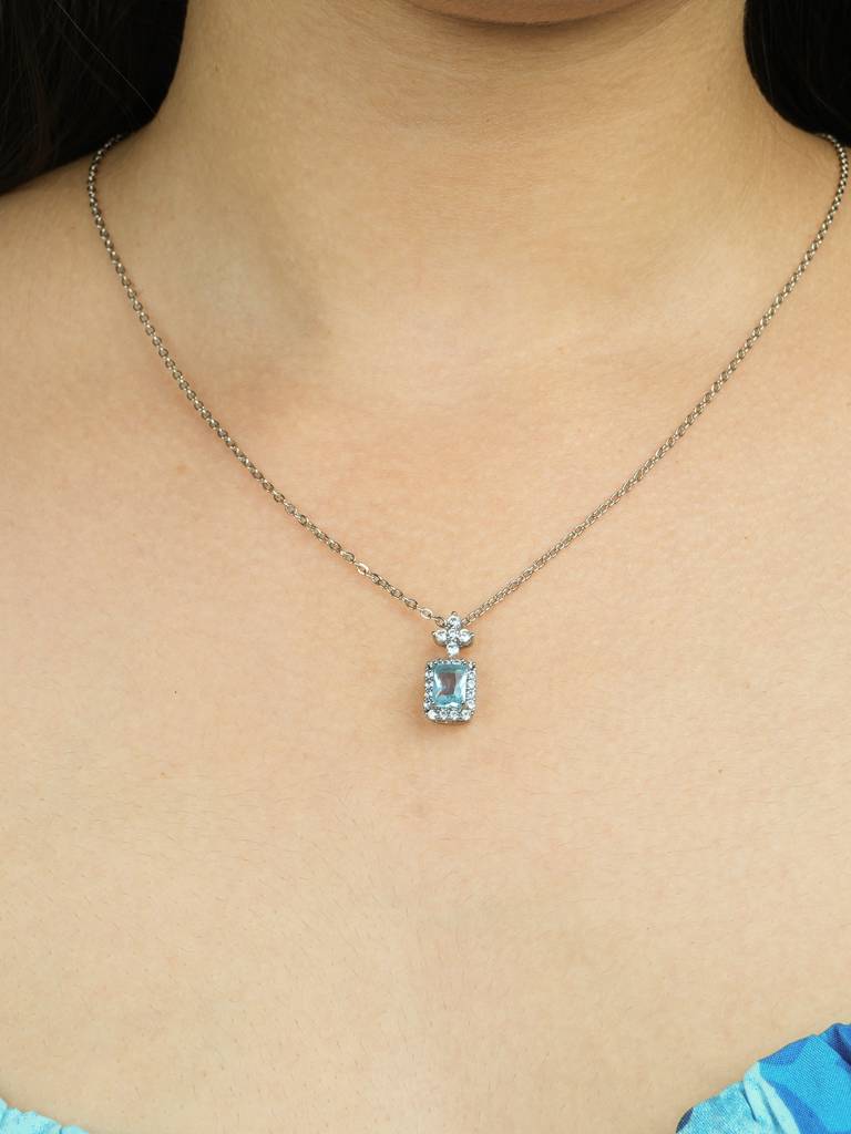 Aqua Blue Cz Pendant : AVPE10037