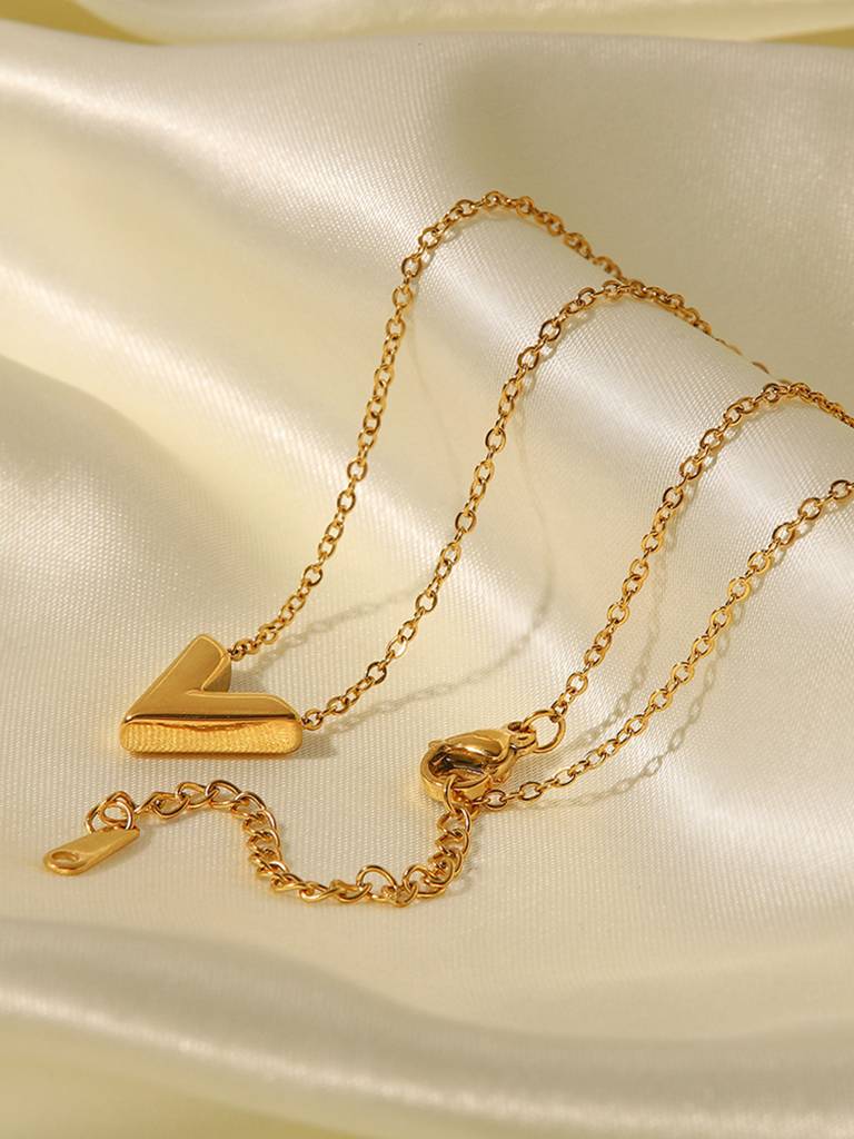V-Shape Trendy Pendant : AVPE10053
