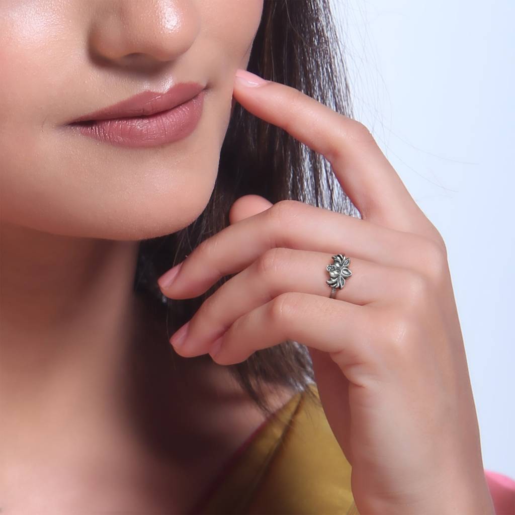 Silver Blooming Lotus Ring : AVR0103