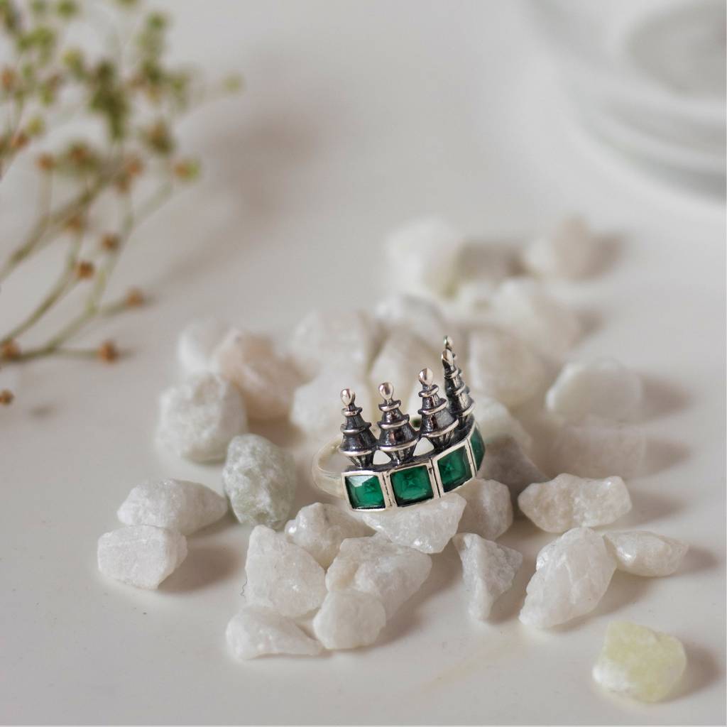 Oxidised Emerald Green Tower Ring : AVR016