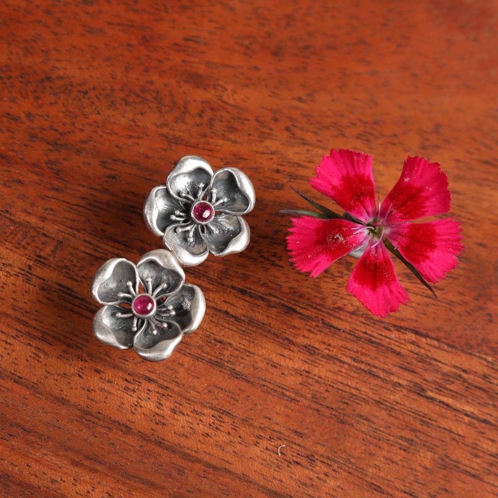 Apple Blossom Earstuds