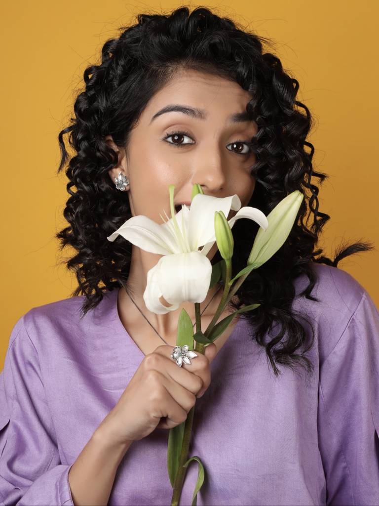 Asiatic Lily Ring