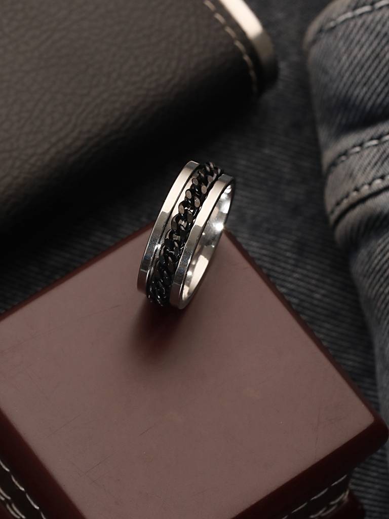 Men Silver-Plated Jared Chain Stainless Steel Finger Ring : AatmanaFR16