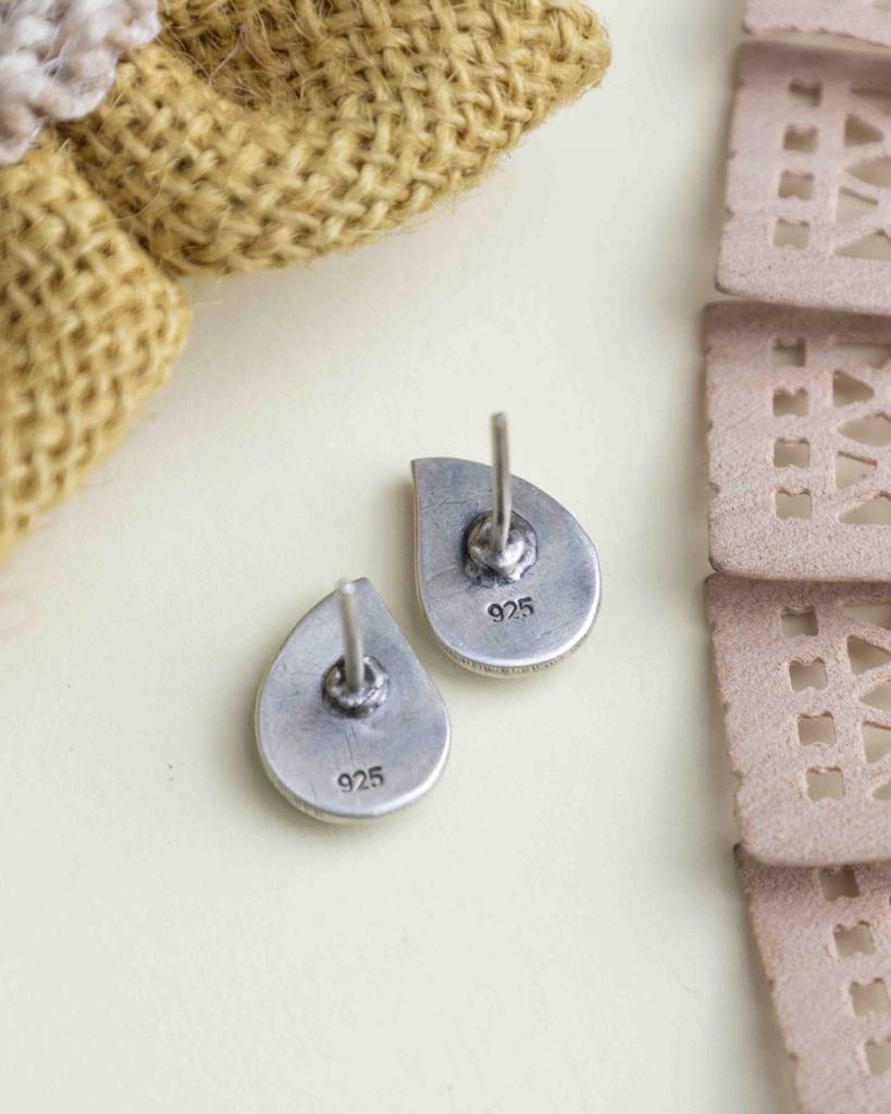 Adya Carry Motif Peacock Embossed Versatile Stud Earring : SE7232