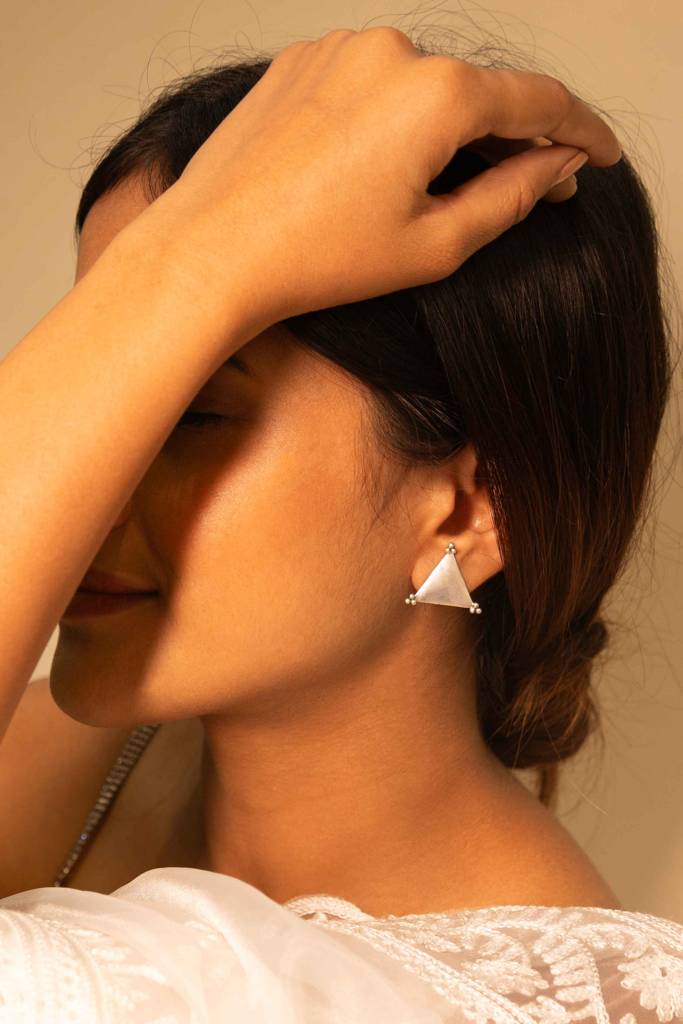 Adya Matte Triangle Stud Earring : SE29325