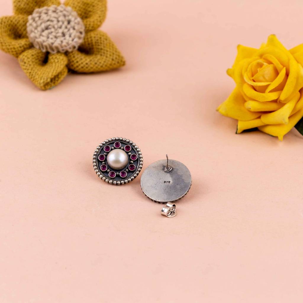 Adya Pearl Raani Classic Stud Earring : SE28325