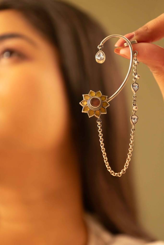 Adya Sunflower Motif Kundan Drop Earcuff : SE24425
